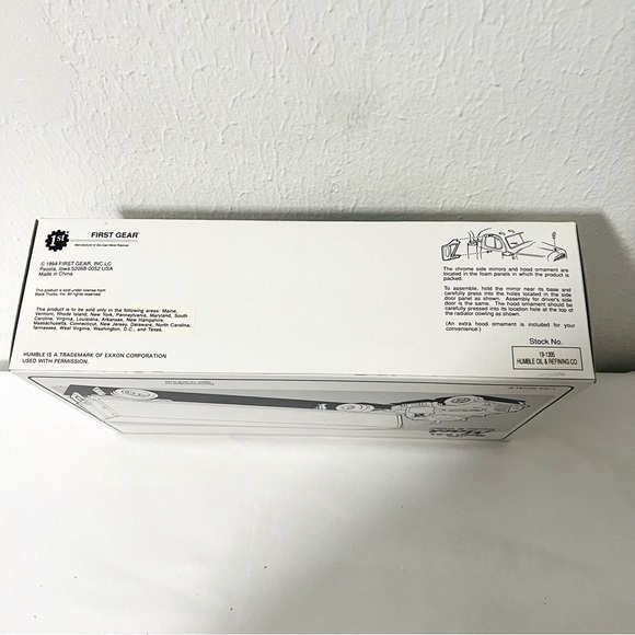 Vintage 1960 Mack Tractor & Trailer Model B-61 Red and White NIB Die Cast Metal - Picture 5 of 6